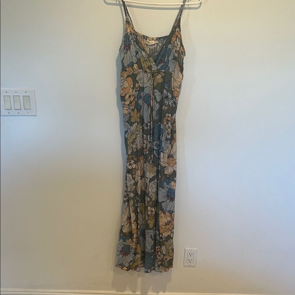 Millibon Floral Pleated Dress